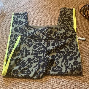 Victoria secret leggings- BRAND new